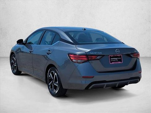 Used 2024 Nissan Sentra SV FWD image 9