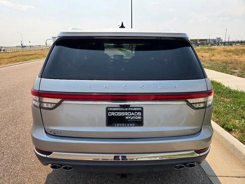 Used 2022 Lincoln Aviator Reserve w/ Equipment Group 201A AWD/4WD image 4
