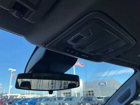 Used 2025 Chevrolet Silverado 1500 Custom Trail Boss w/ Dark Appearance Package image 18