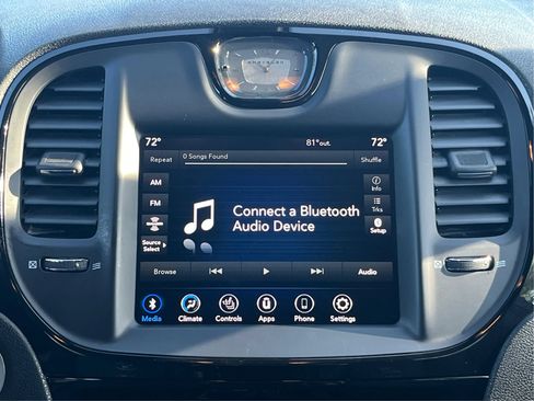 Used 2020 Chrysler 300 S RWD image 13