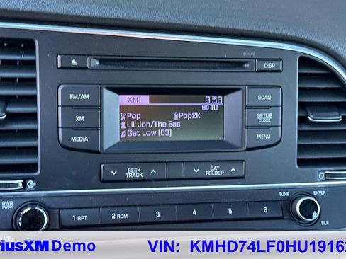 Used 2017 Hyundai Elantra SE w/ Cargo Package image 24