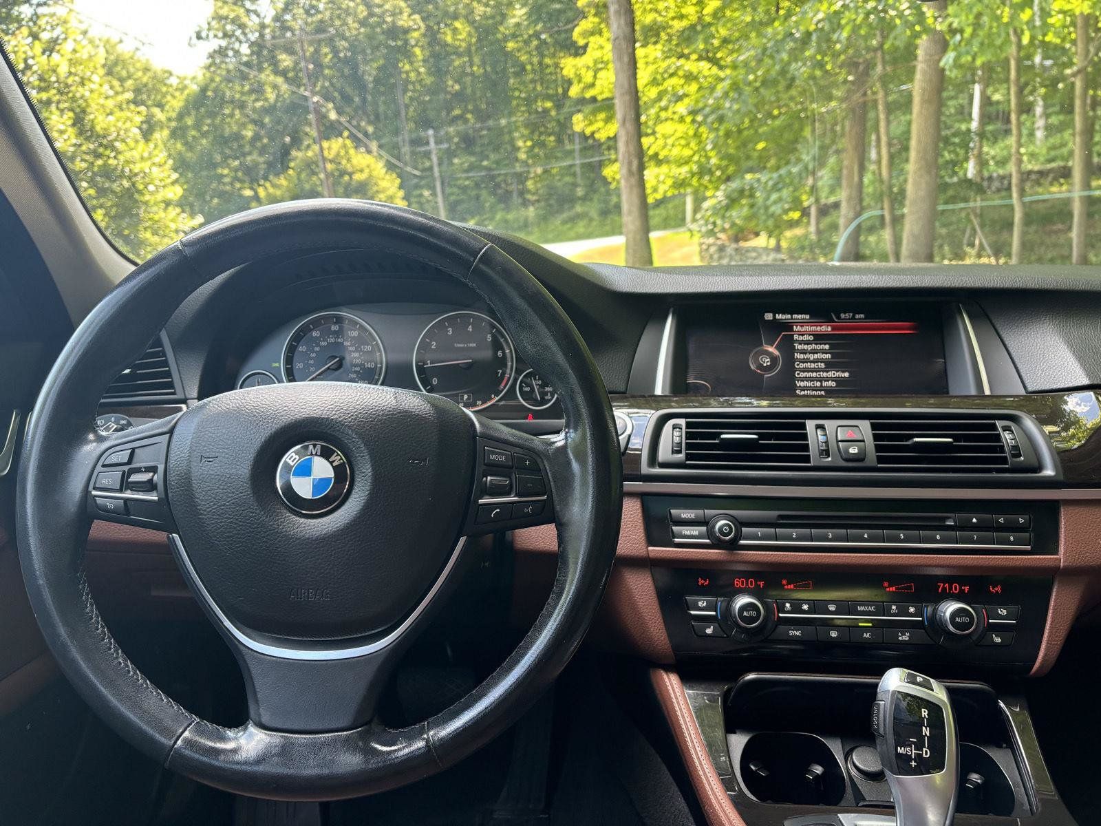 Used 2015 BMW 528i xDrive Sedan AWD/4WD image 32