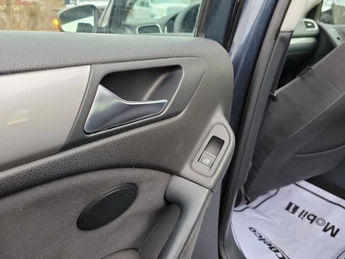 Used 2013 Volkswagen Golf 4-Door image 13