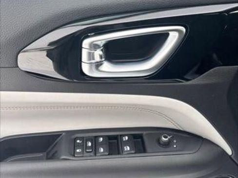 New 2026 Jeep Compass Limited w/ Sun, Sound & Navigation Group image 33