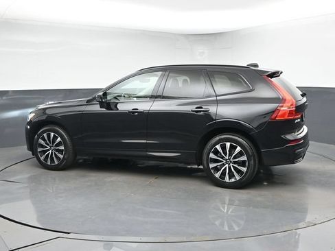 Used 2024 Volvo XC60 B5 Plus w/ Protection Package Premier AWD/4WD image 7