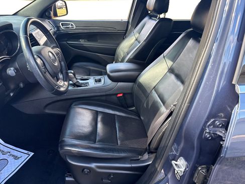 Used 2021 Jeep Grand Cherokee Limited w/ Luxury Group II image 9