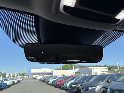 Used 2025 Honda Pilot EX-L image 27