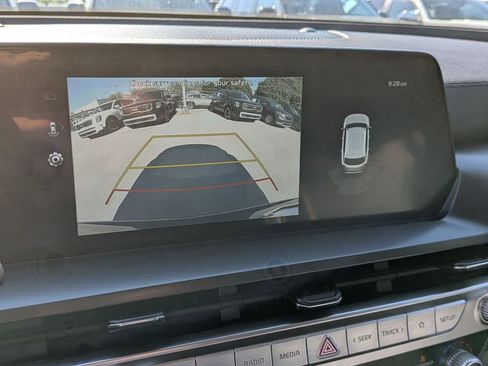 Used 2025 Kia Telluride S FWD image 18