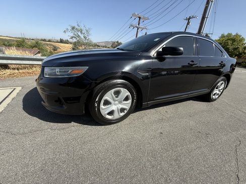 Used 2017 Ford Taurus Police Interceptor image 3