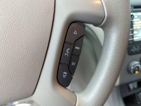 Used 2016 Chevrolet Traverse LS AWD/4WD image 12