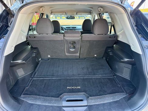 Used 2016 Nissan Rogue SV w/ SV Premium Package AWD/4WD image 10