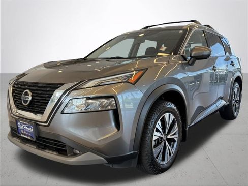 Used 2021 Nissan Rogue SV w/ Premium Package AWD/4WD image 2
