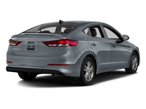 Used 2018 Hyundai Elantra SEL FWD image 2