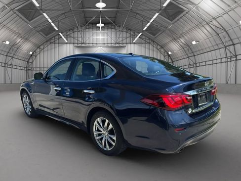 Used 2015 INFINITI Q70 3.7 RWD image 7