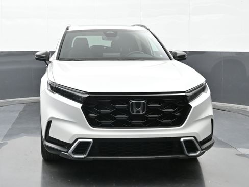 Used 2023 Honda CR-V Sport Touring image 3
