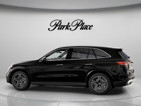 Certified 2025 Mercedes-Benz GLC 300 image 9