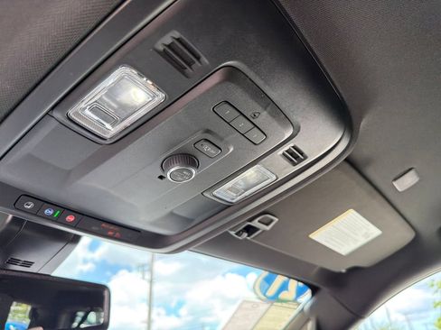 Used 2021 Chevrolet Tahoe Z71 AWD/4WD image 27