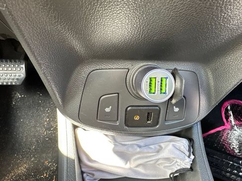 Used 2014 Chevrolet Spark LT FWD image 9