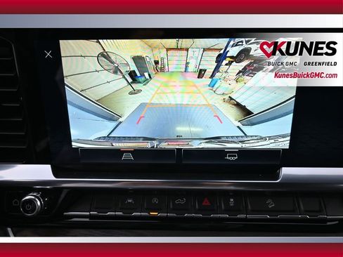 New 2026 GMC Sierra 1500 SLT w/ SLT Premium Package image 18