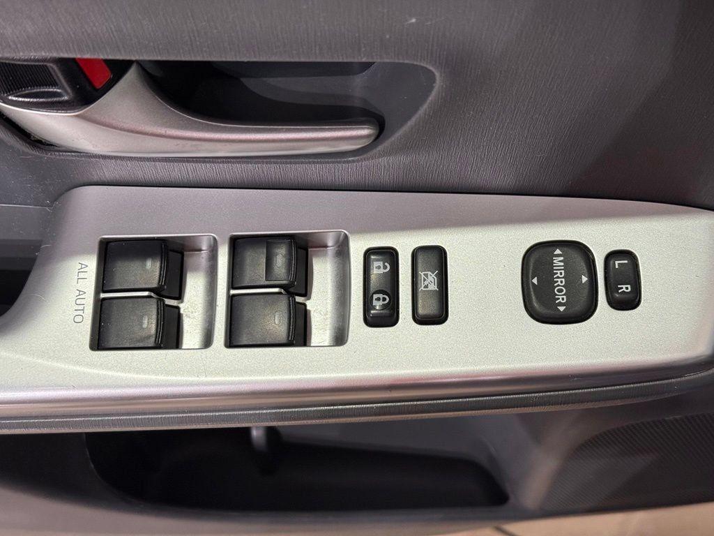 Used 2012 Toyota Prius V Three FWD image 16