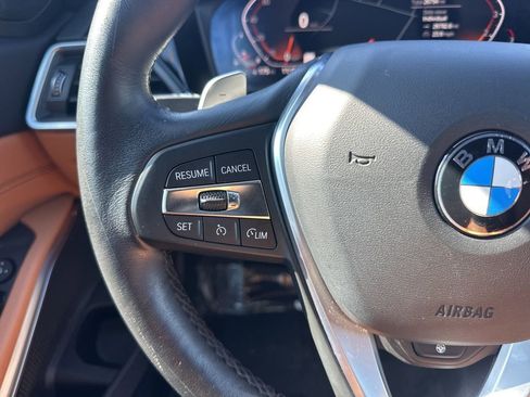 Used 2021 BMW 330i Sedan w/ Premium Package image 17