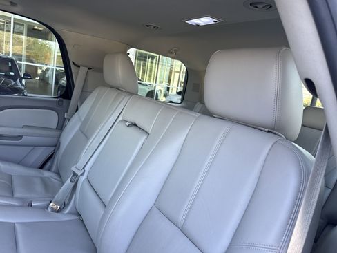 Used 2013 Chevrolet Tahoe LT w/ Luxury Package image 24