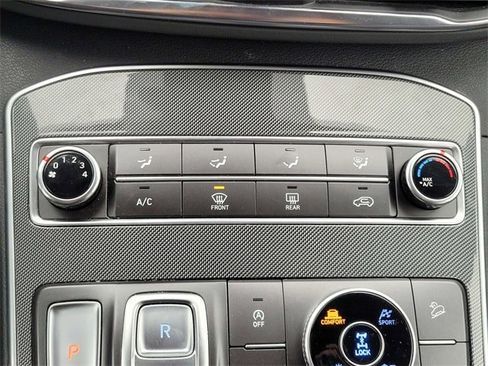 Certified 2022 Hyundai Santa Fe SEL image 19