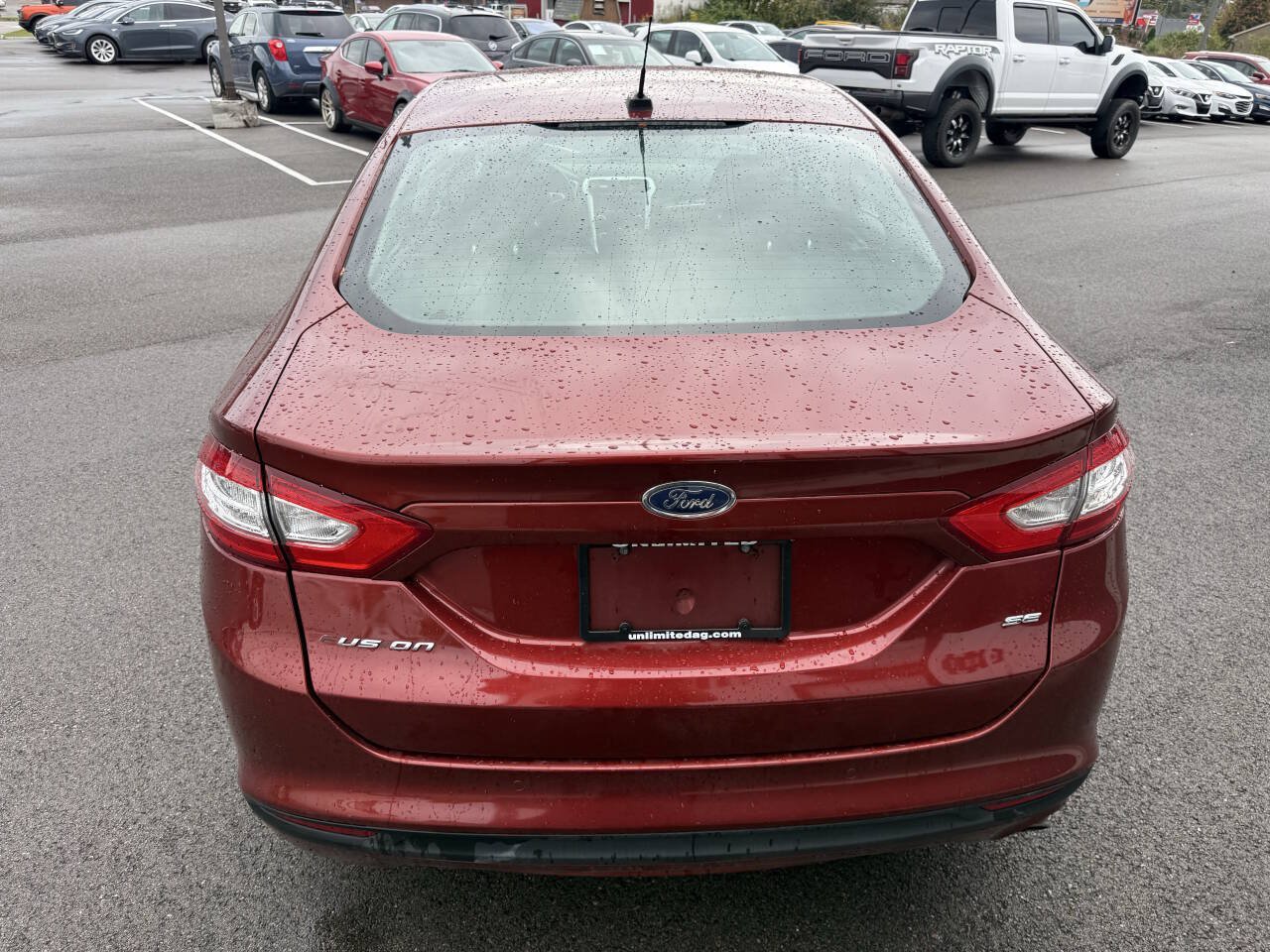 Used 2014 Ford Fusion SE FWD image 10