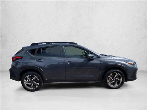 Used 2025 Subaru Crosstrek 2.5i Premium AWD/4WD image 21