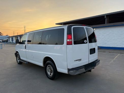 Used 2016 Chevrolet Express 3500 LT w/ LT Preferred Equipment Group image 9