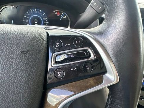 Used 2020 Cadillac Escalade Luxury w/ LPO, Radiant Package AWD/4WD image 39