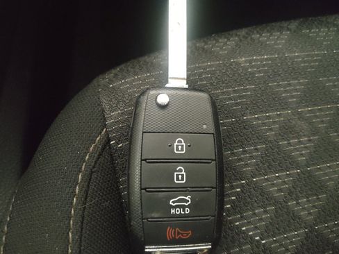 Used 2019 Kia Rio S FWD image 32