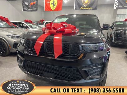 Used 2023 Jeep Grand Cherokee Altitude