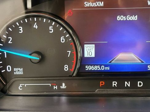 Used 2022 Ford Explorer XLT AWD/4WD image 13