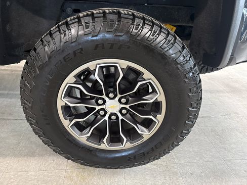 Used 2018 Chevrolet Colorado ZR2 image 63