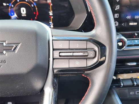 Used 2023 Chevrolet Colorado Z71 w/ Z71 Convenience Package 2 image 17