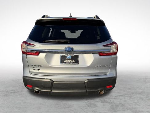 Used 2024 Subaru Ascent Premium w/ Convenience Package image 7