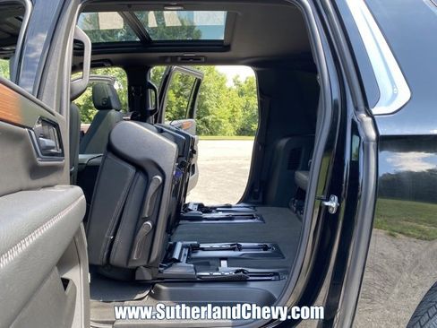 Certified 2025 GMC Yukon XL Denali image 43