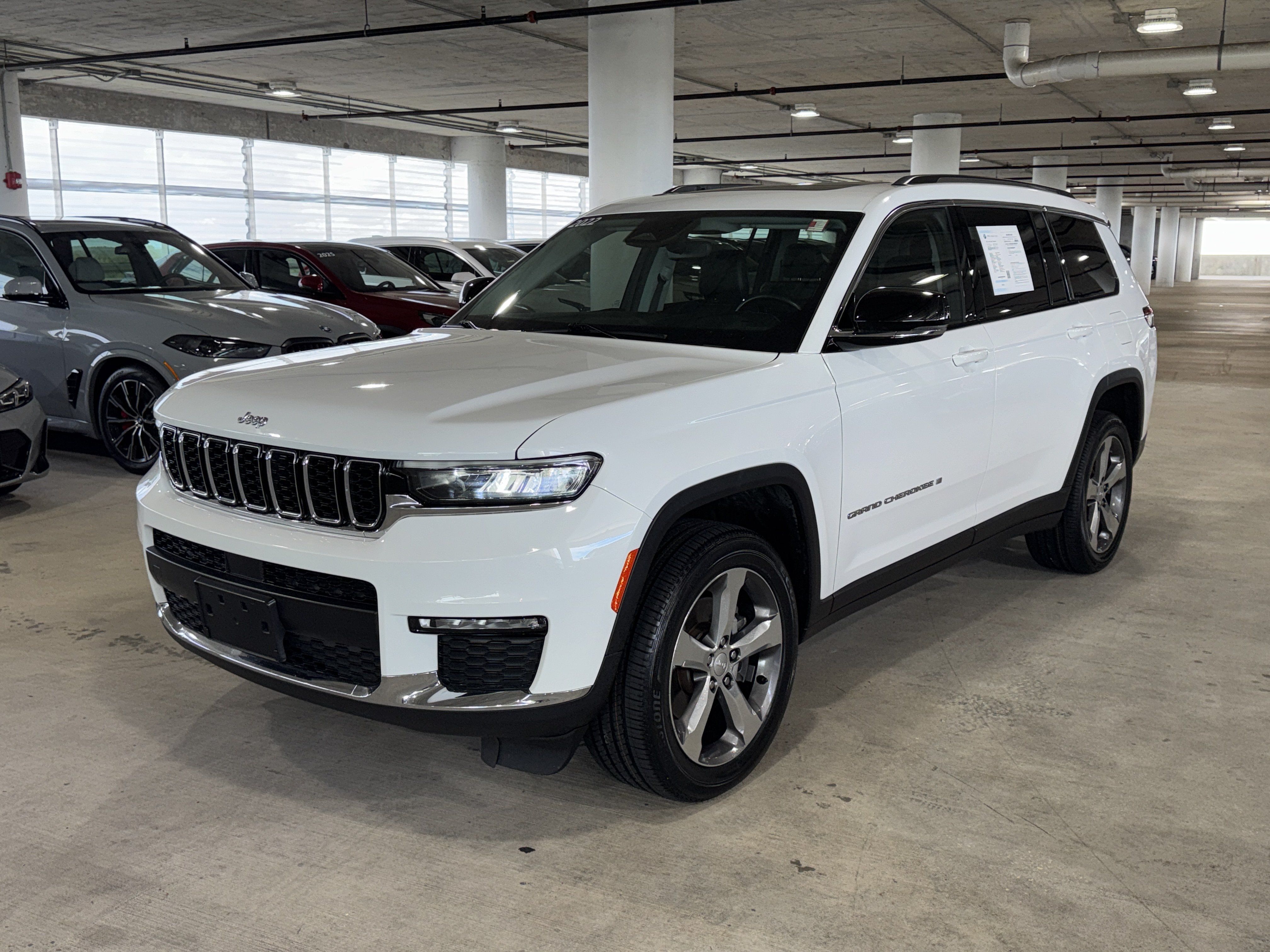 Used 2022 Jeep Grand Cherokee L Limited RWD image 4
