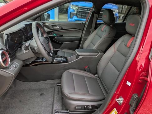 New 2026 Chevrolet Trax RS w/ Sunroof Package FWD image 49