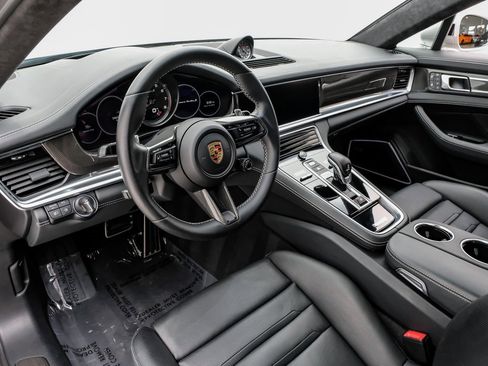 Used 2023 Porsche Panamera Turbo S image 5
