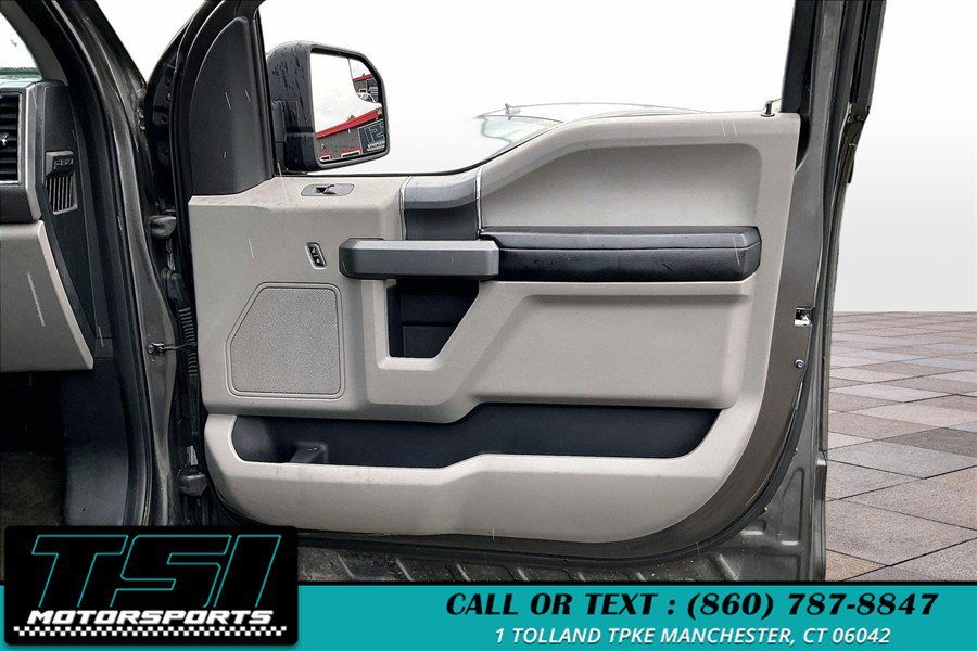 Used 2015 Ford F150 XLT w/ Equipment Group 302A Luxury AWD/4WD image 23