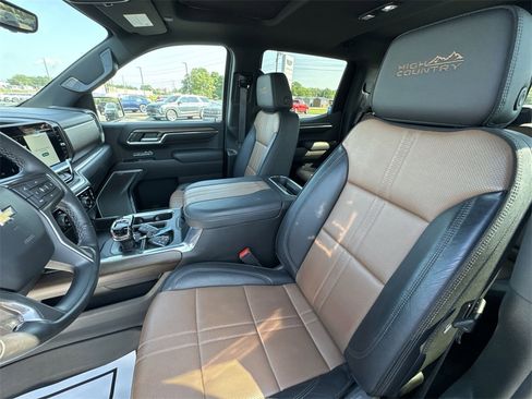 Used 2024 Chevrolet Silverado 1500 High Country w/ High Country Premium Package image 11