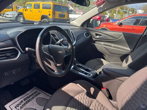 Used 2018 Chevrolet Equinox LT AWD/4WD image 15