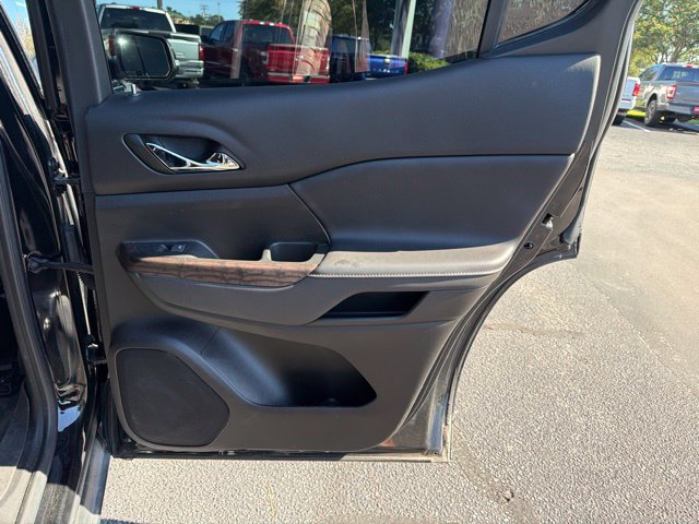 Used 2023 GMC Acadia Denali w/ Black Diamond Edition FWD image 13