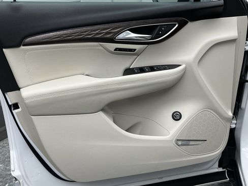 Certified 2023 Buick Envision Avenir AWD/4WD image 9