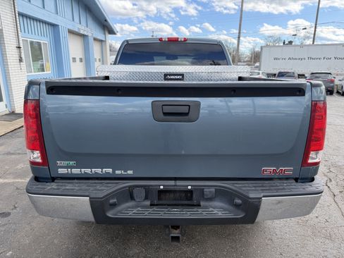 Used 2010 GMC Sierra 1500 SLE image 4