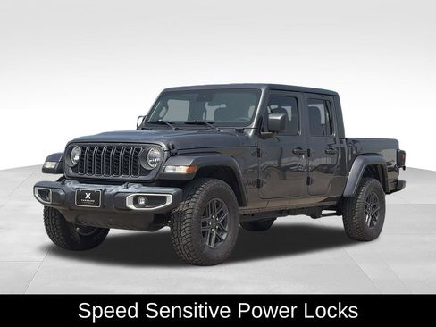 Used 2024 Jeep Gladiator Sport AWD/4WD image 5