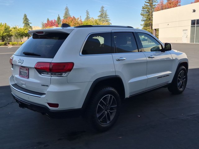 Used 2019 Jeep Grand Cherokee Limited w/ Trailer Tow Group IV AWD/4WD image 5