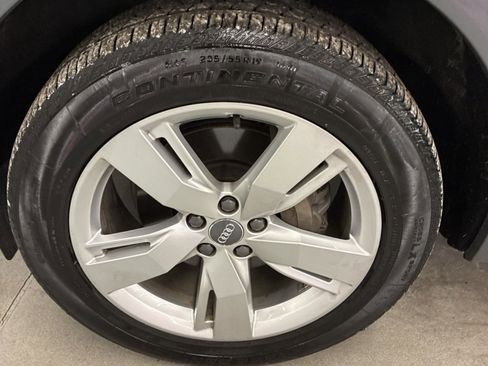 Used 2019 Audi Q5 2.0T Premium Plus w/ Premium Plus Package image 12